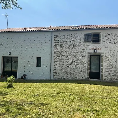 Location D Un De 70m2 Et De 2 Ch *