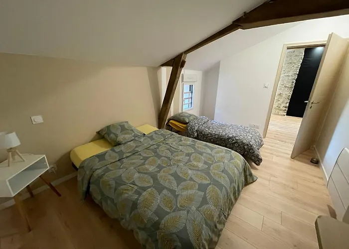 Location D Un De 70m2 Et De 2 Ch 4*